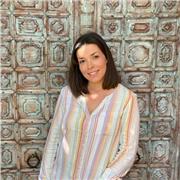 Maestra de primaria e infantil